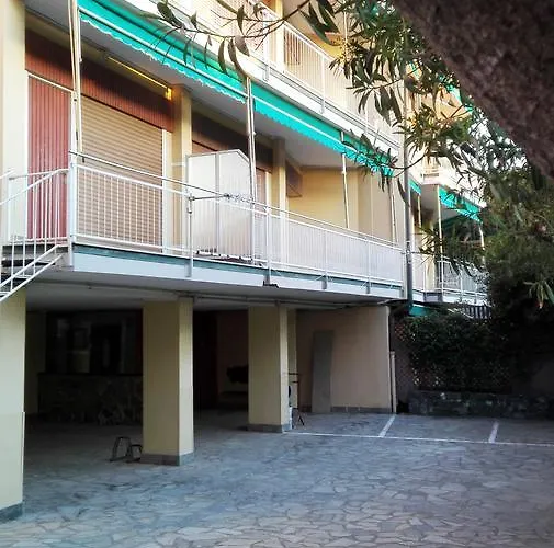 Cristina House 아파트 레반토